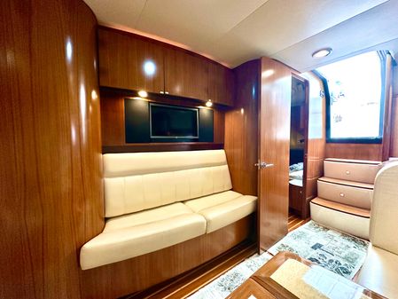 Tiara Yachts 4400 Sovran image