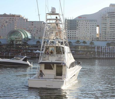 Riviera 58 Enclosed Flybridge image