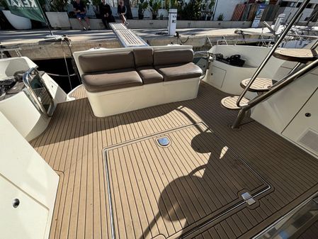 Azimut 52 image