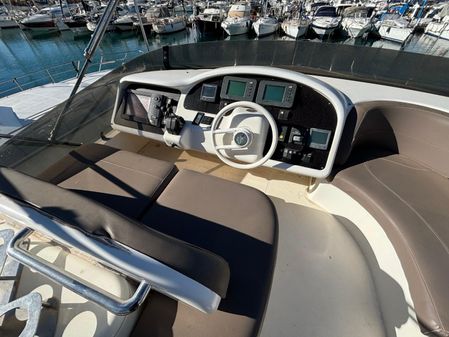 Azimut 52 image