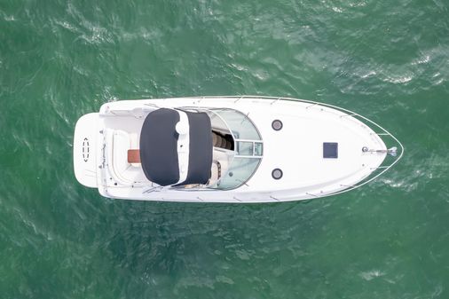 Sea Ray 320 Sundancer image