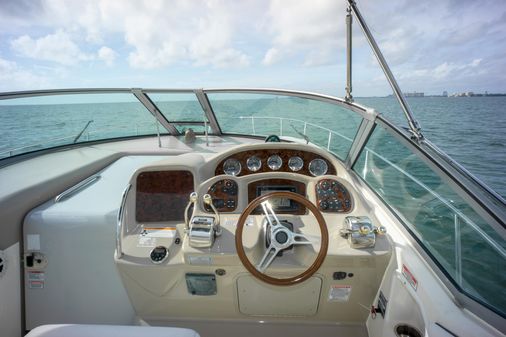 Sea Ray 320 Sundancer image