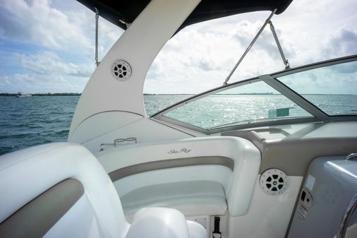 Sea Ray 320 Sundancer image