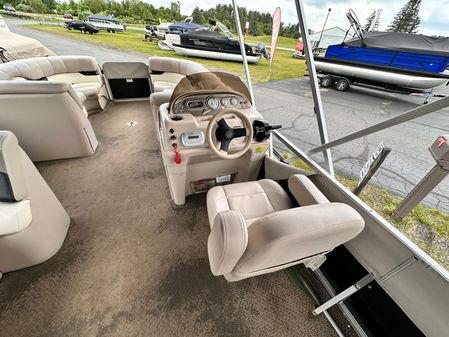 Sylvan PONTOON image