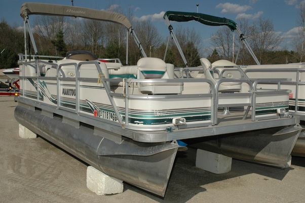 Manitou Oasis Bow Fish - main image