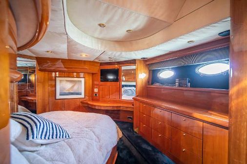 Sunseeker PREDATOR-75 image