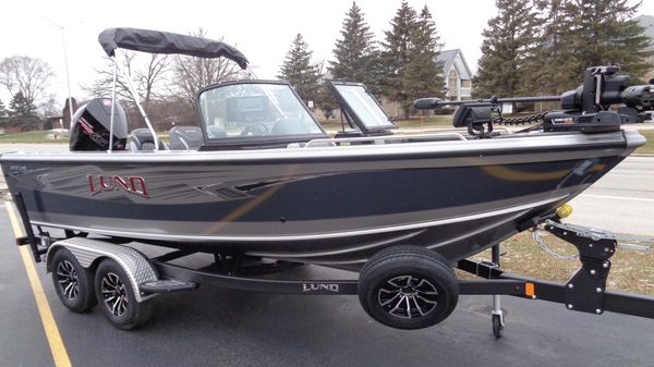 2005 Lund 1700 Fisherman (17'5) consigned to MW Marine, Hales Corners, WI  - Boats for Sale - Great Lakes Fisherman - Trout, Salmon & Walleye Fishing  Forum