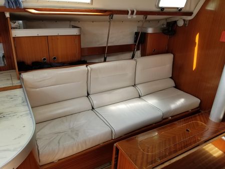 Beneteau Mooring 38 image