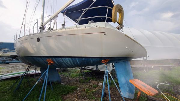 Beneteau Mooring 38 image