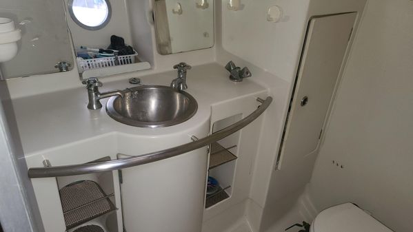 Beneteau Mooring 38 image