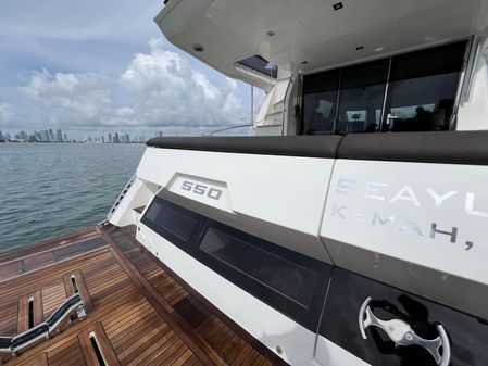 Galeon 550 Fly image