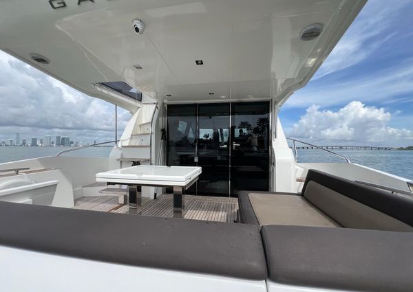 Galeon 550 Fly image