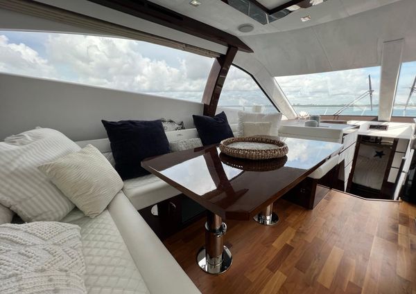 Galeon 550 Fly image