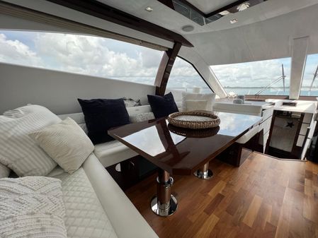 Galeon 550 Fly image