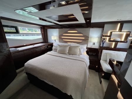 Galeon 550 Fly image