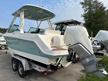 Boston Whaler 240 Vantage image