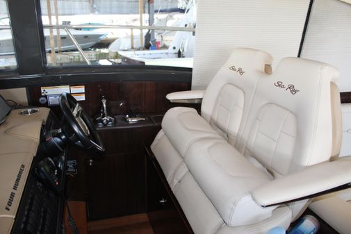 Sea Ray 400 Sundancer image