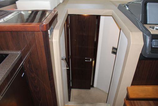 Sea Ray 400 Sundancer image