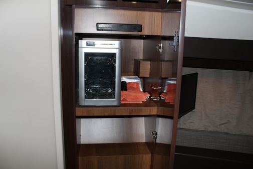 Sea Ray 400 Sundancer image