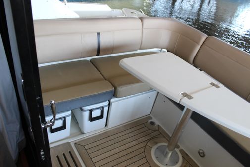 Sea Ray 400 Sundancer image