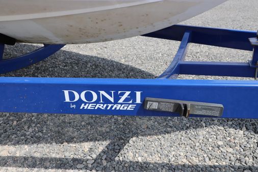 Donzi 28 ZX image