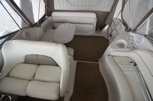 Crownline 290 CR image