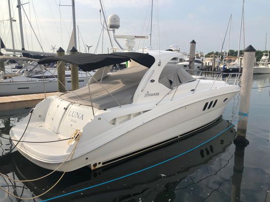 Sea Ray 38 Sundancer - main image