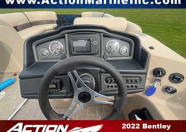 Bentley-pontoons 243-NAVIGATOR image