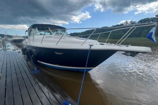 Tiara-yachts 3500-EXPRESS-SOFTTOP-CRUISER image