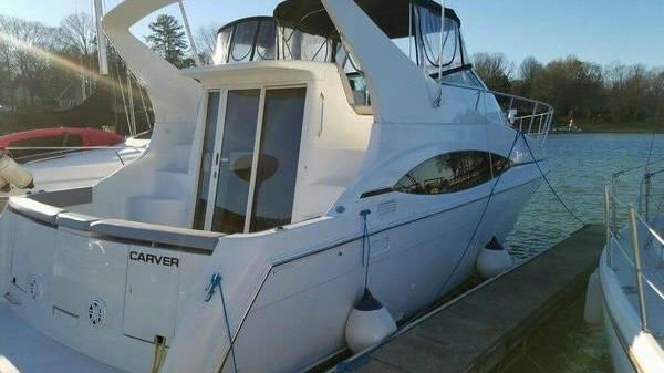 Carver 350 Mariner 