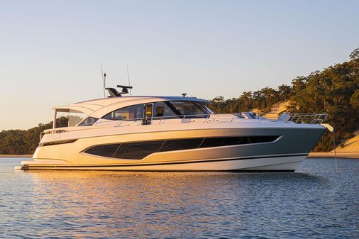 Riviera 6800-SPORT-YACHT-PLATINUM-EDITION image