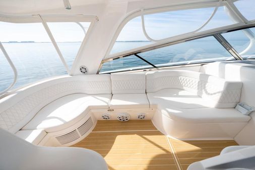 Intrepid 475 Sport Yacht image