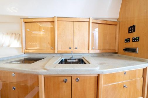 Intrepid 475 Sport Yacht image
