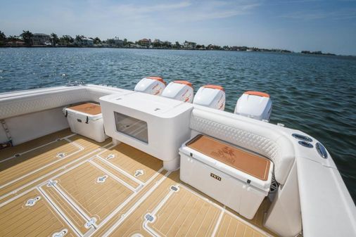 Intrepid 475 Sport Yacht image