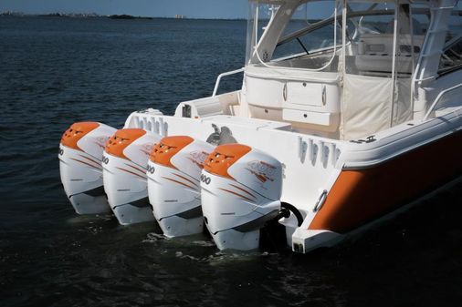 Intrepid 475 Sport Yacht image