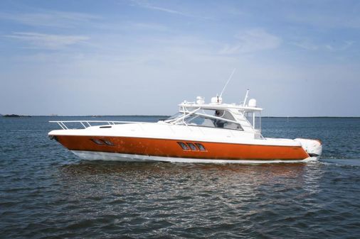 Intrepid 475 Sport Yacht image