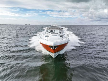 Intrepid 475 Sport Yacht image