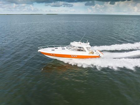 Intrepid 475 Sport Yacht image
