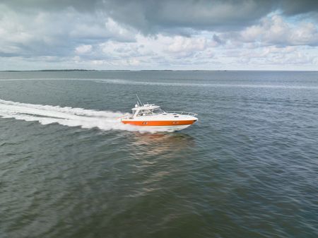 Intrepid 475 Sport Yacht image