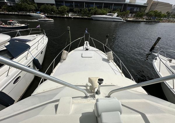 Hatteras 36-CONVERTIBLE image