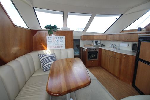 Silverton 392 Motor Yacht image