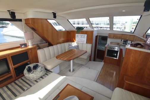 Silverton 392 Motor Yacht image