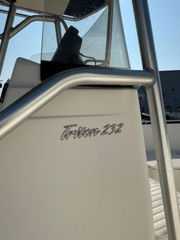 Sea Hunt Triton 232 image