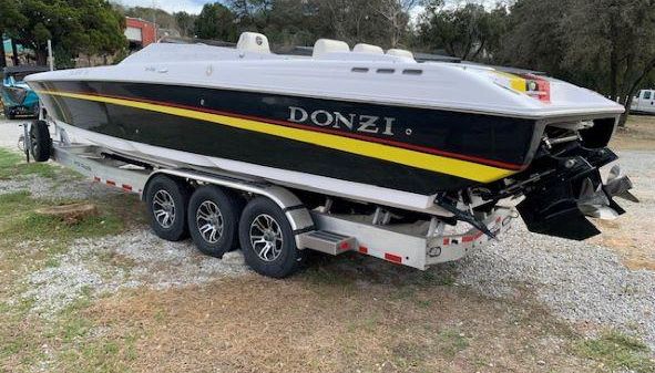 Donzi 35 ZR