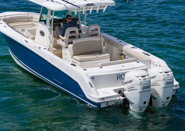 Boston Whaler 330 Outrage image