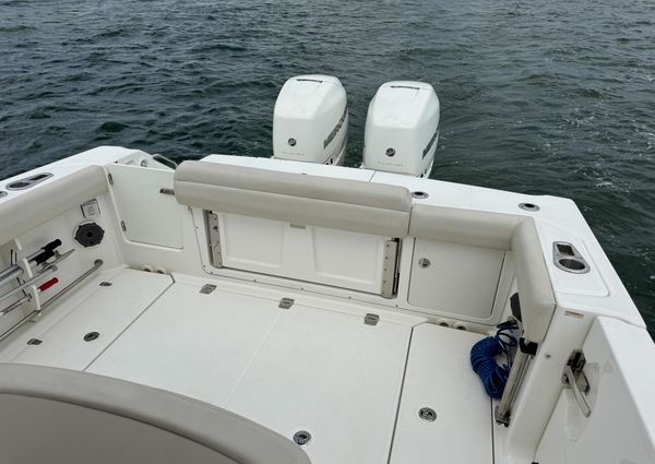 Boston Whaler 330 Outrage image