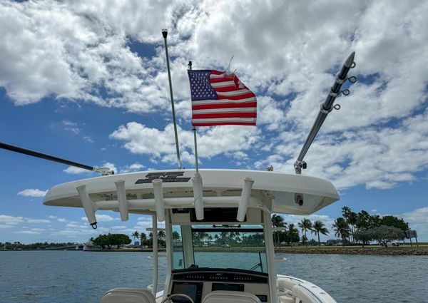 Boston Whaler 330 Outrage image