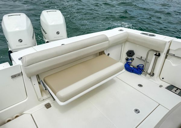 Boston Whaler 330 Outrage image