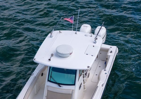 Boston Whaler 330 Outrage image