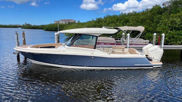 Chris-Craft Calypso 32 